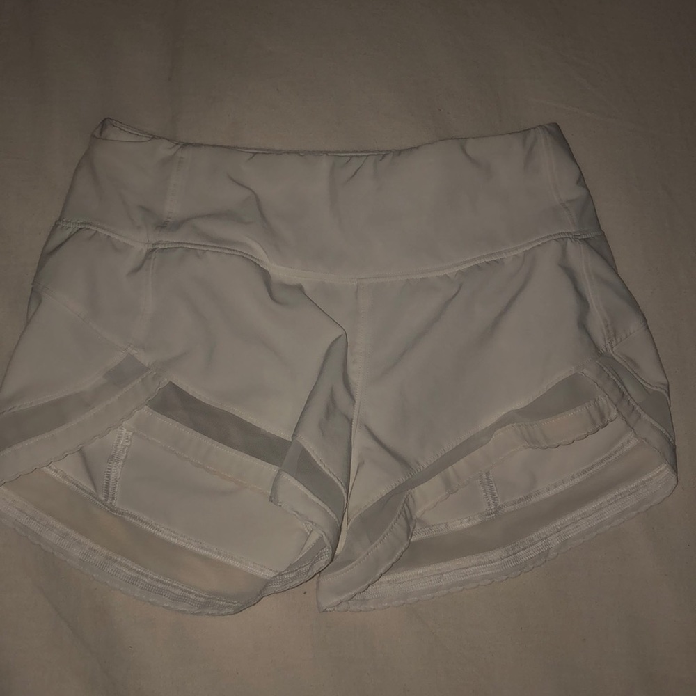 very good condition lululemon shorts